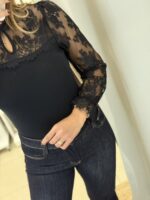 Chloe rib μπλούζα με δαντέλα - Μαύρο - Image 2
